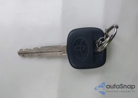 2004 Toyota Corolla Le from USA, damaged, VIN 2T1BR38E34C284266